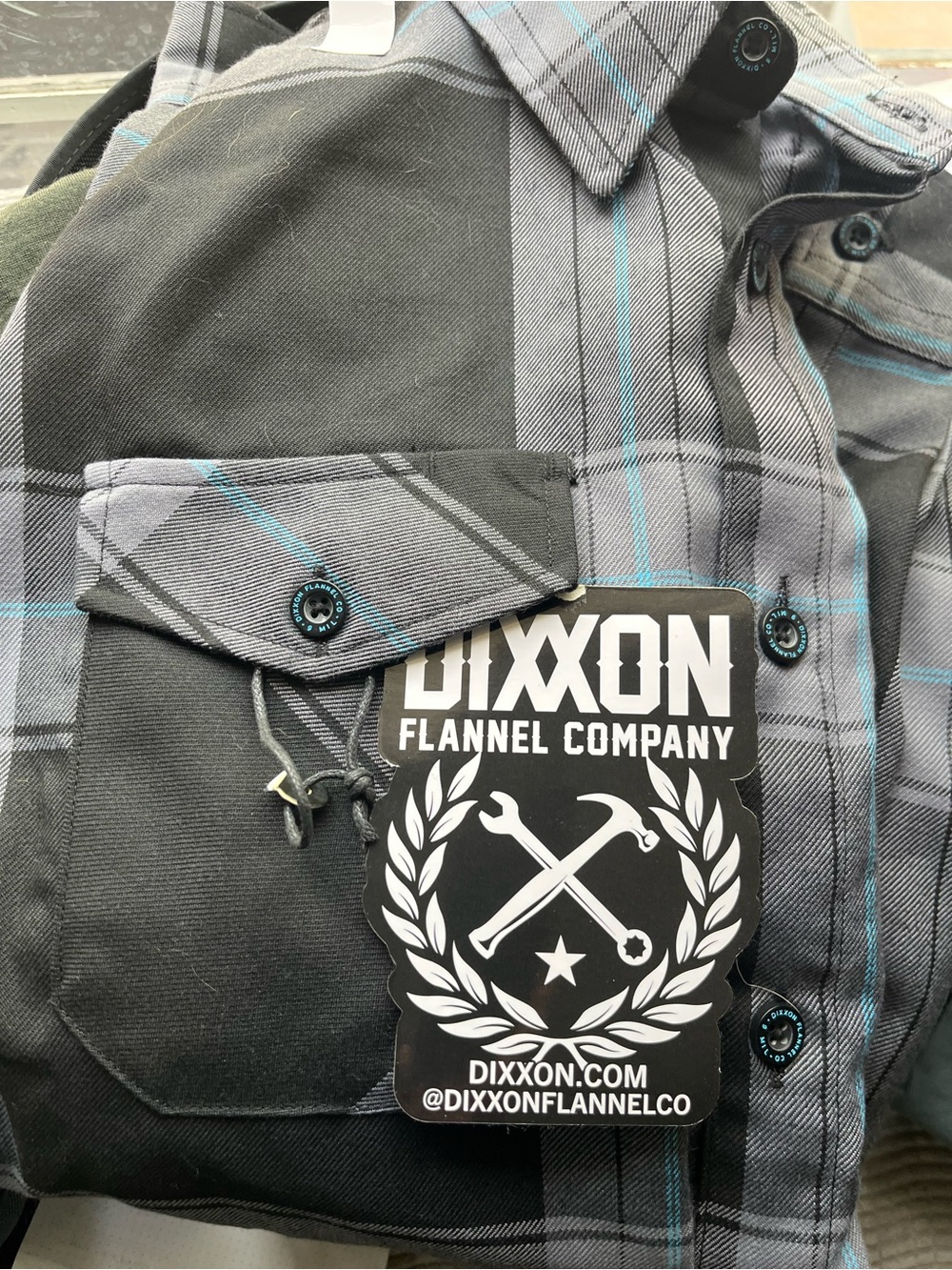 DIXXON The 9 MIL Flannel Shirt, NWT, XL - Picture 10 of 10